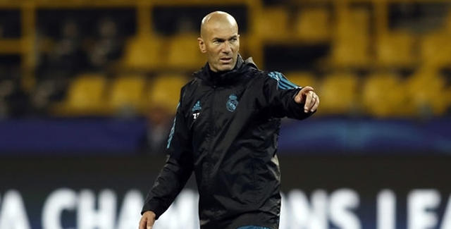 法兰克福发布备战花絮；转会期豪取连胜；NBA常规赛任务艰巨；阵容厚度经受考验的简单介绍