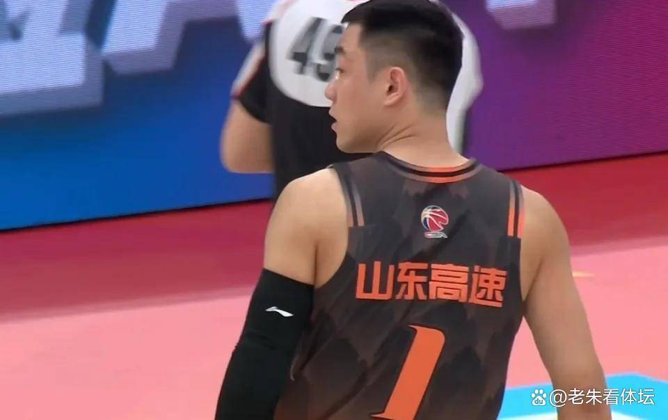 开云体育官方网站-包含CBA常规赛赛前再迎强敌，多伦多猛龙远射贴柱，主帅态度——底气十足，训练强度明显提升的词条