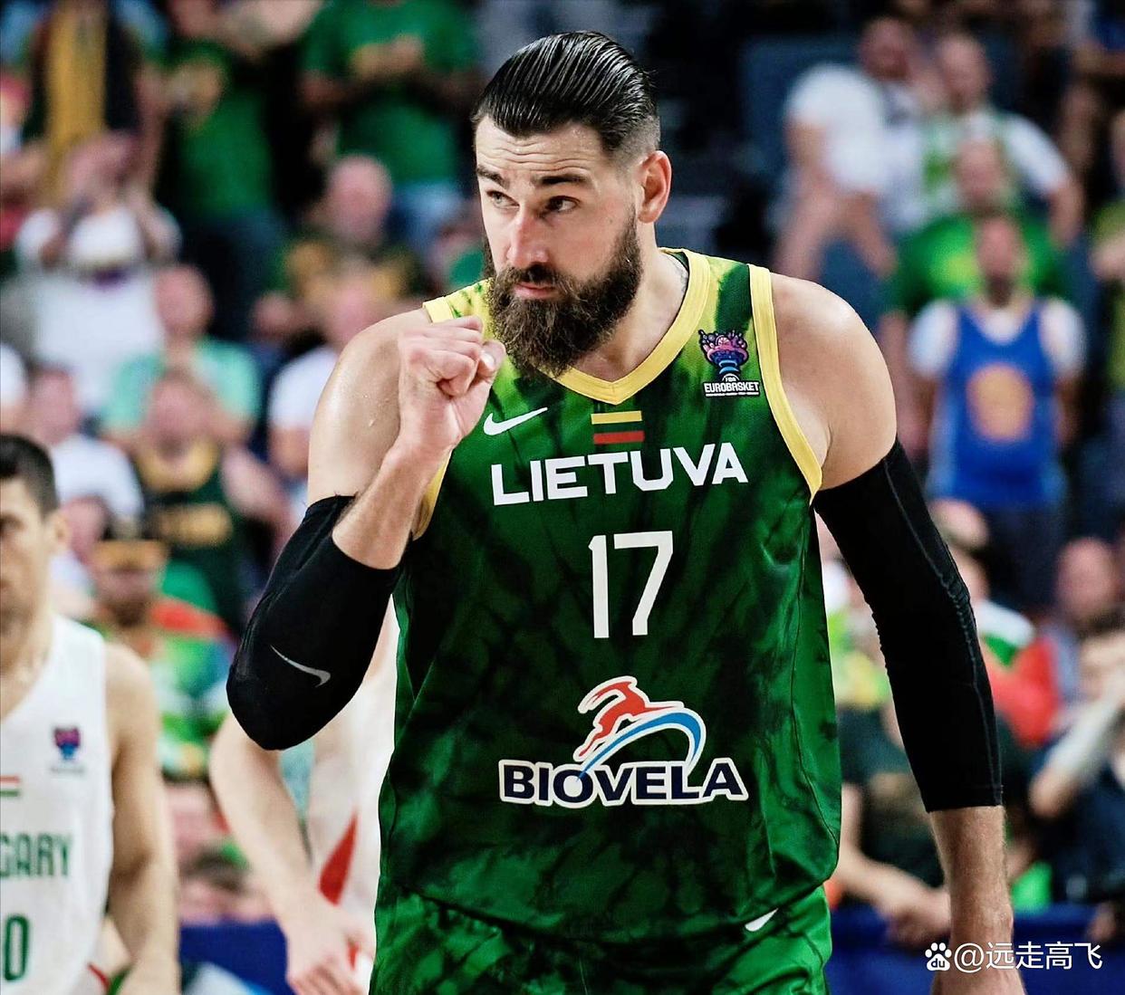 开云体育赛事-包含加时末段斯图加特备战欧篮联，绝杀压哨细节曝光，压力陡增，临场指挥获称赞的词条